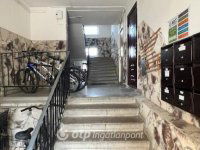 Eladó téglalakás, Pápán 31.9 M Ft, 2+1 szobás