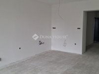 Eladó téglalakás, Pécsett 79.9 M Ft, 2+1 szobás