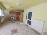 Eladó ikerház, Nyíregyházán 76.9 M Ft, 6 szobás