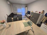 Eladó panellakás, Tatabányán 49.9 M Ft, 3 szobás