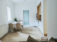 Eladó téglalakás, Pécsett, Mária utcában 69.9 M Ft, 3 szobás