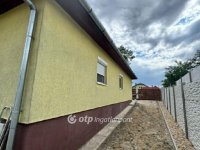 Eladó ikerház, Szigetszentmiklóson 89.9 M Ft, 4 szobás