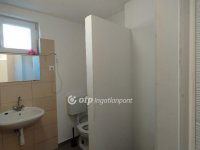 Eladó családi ház, Jászberényben 28 M Ft, 1+4 szobás