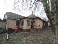 Eladó családi ház, Győrött 59 M Ft, 3 szobás