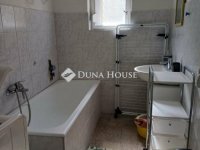 Kiadó téglalakás, albérlet, Pécsett 170 E Ft / hó, 2 szobás
