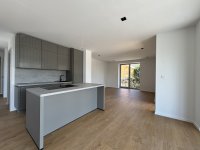 Eladó téglalakás, Balatonalmádiban 150 M Ft, 3 szobás