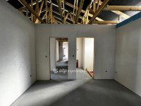 Eladó ikerház, Cegléden 135 M Ft, 4 szobás