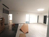 Eladó családi ház, Pusztaszabolcson 89.9 M Ft, 4 szobás