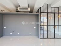 Eladó téglalakás, V. kerületben 207 M Ft, 2 szobás