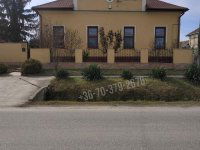 Eladó családi ház