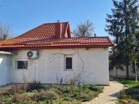 Eladó családi ház, Szegeden 46.5 M Ft, 1+1 szobás