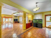 Eladó családi ház, Erdőkertesen 149.9 M Ft, 6 szobás