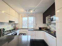 Eladó panellakás, X. kerületben 94.99 M Ft, 2+2 szobás