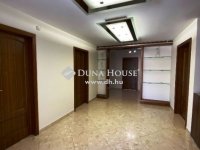 Eladó családi ház, Gödön 299 M Ft, 7 szobás