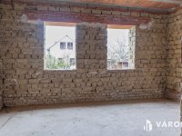 Eladó családi ház, Újirázon 68.8 M Ft, 7 szobás