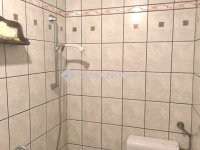Eladó családi ház, Vácon 92.9 M Ft, 4 szobás