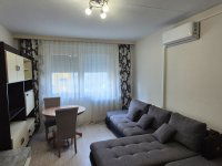 Eladó panellakás, Debrecenben, Sinai Miklós utcában 48 M Ft