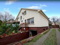 Eladó családi ház