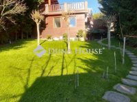 Eladó családi ház, Szentendrén 195 M Ft, 7 szobás