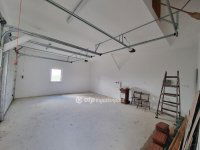 Eladó családi ház, Mesterin 48.527 M Ft, 3 szobás