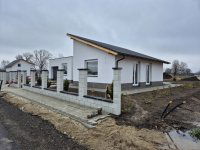 Eladó családi ház, Sződön 173.2 M Ft, 4 szobás