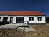 Eladó családi ház, Nagykozáron, Hunyadi utcában 105.9 M Ft