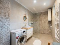 Eladó családi ház, Kecskéden 159 M Ft, 6 szobás