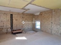 Eladó téglalakás, Celldömölkön 42 M Ft, 3 szobás