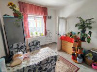 Eladó családi ház, Törtelen 33.9 M Ft, 3 szobás