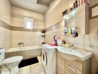 Eladó családi ház, Üllőn 93.9 M Ft, 4 szobás