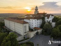 Eladó családi ház, Pannonhalmán 34.9 M Ft, 2 szobás
