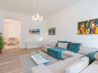 Eladó téglalakás, VI. kerületben 145 M Ft, 3 szobás