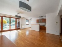 Eladó téglalakás, Budaörsön 100 M Ft, 3 szobás