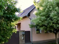 Eladó családi ház, Gyulán 79 M Ft, 5 szobás