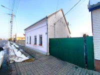 Eladó családi ház