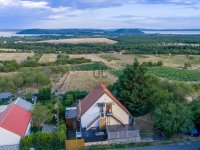 Eladó ikerház, Balatonfüreden 128 M Ft, 3 szobás
