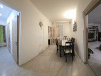 Eladó panellakás, Veszprémben 63.9 M Ft, 3 szobás