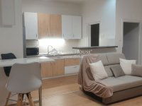 Eladó téglalakás, Pécsett 59.5 M Ft, 3 szobás