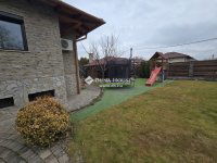 Eladó családi ház, Szigetszentmiklóson 129.9 M Ft, 7 szobás