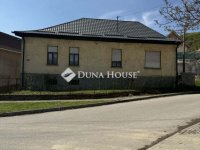 Eladó családi ház, Csolnokon, Petőfi Sándor utcában 35 M Ft