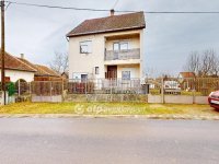 Eladó családi ház, Tiszaeszláron 33.5 M Ft, 4 szobás