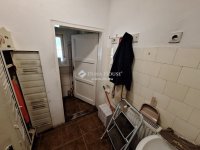 Eladó üzlethelyiség, Mendén 199 M Ft, 1 szobás