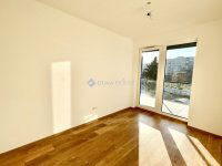 Eladó téglalakás, III. kerületben 104.9 M Ft, 2 szobás