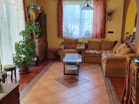 Eladó családi ház, Gödön 135 M Ft, 7 szobás