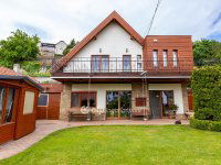 Eladó családi ház, Balatonalmádiban 259.9 M Ft, 6 szobás