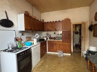 Eladó családi ház, IV. kerületben 199 M Ft, 5+1 szobás