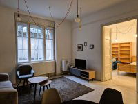 Kiadó téglalakás, albérlet