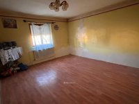 Eladó családi ház, Pápateszéren 24.9 M Ft, 3 szobás