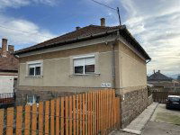 Eladó családi ház