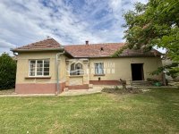 Eladó családi ház, Szentpéterúron 14.99 M Ft, 2 szobás